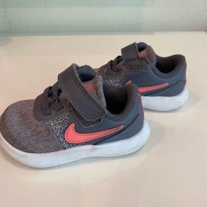 Nike Velcro Sneakers Toddler Size5